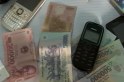 M&ecirc; b&agrave;i bạc, qu&yacute; b&agrave; thu&ecirc; hẳn kh&aacute;ch sạn để "tự sướng"
