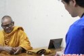 Thầy tu đ&agrave;o mộ, chặt x&aacute;c l&agrave;m ph&eacute;p &hellip; chơi xổ số