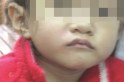 Bảo mẫu dạy trẻ viết chữ đẹp bằng c&aacute;ch... ghi l&ocirc; đề, phụ huynh ph&aacute;t hoảng