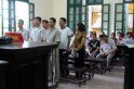 Chủ l&ocirc; đề trấn lột 100 triệu đồng của con bạc
