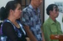 Cả ba c&ugrave;ng lĩnh &aacute;n v&igrave; b&aacute;n l&ocirc; đề